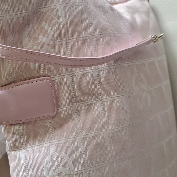 💥💥SOLD💥💥Chanel travel line bag - Picture 12 of 17
